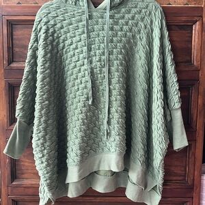 Easel Olive Textured Women's Poncho